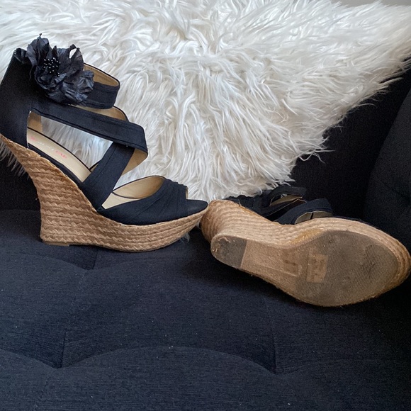 JustFab women’s wedged sandal with rose. Size 10. Worn a handful of times. - Picture 2 of 3